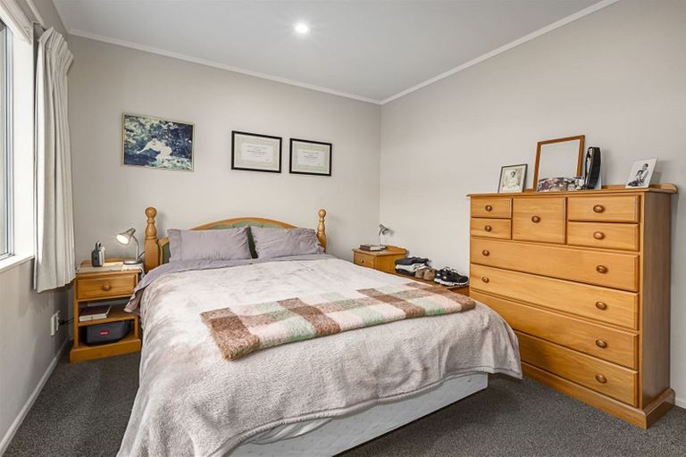 Photo of property in 2a James Street, Plimmerton, Porirua, 5026