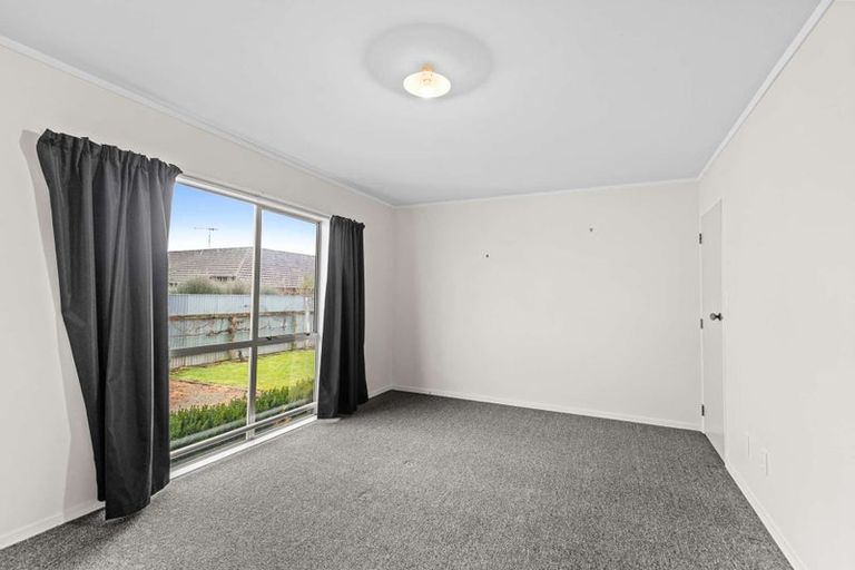 Photo of property in 3 Kirkcaldie Grove, Levin, 5510
