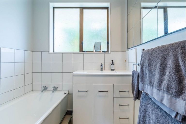 Photo of property in 31 Manawa Avenue, Raumati Beach, Paraparaumu, 5032