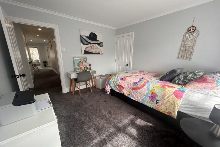 Photo of property in 108 Pacific Drive, Fitzherbert, Palmerston North, 4410