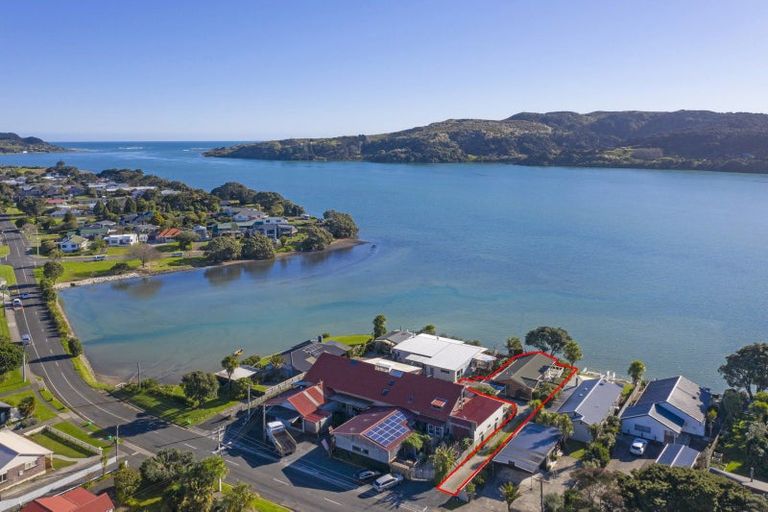 Photo of property in 58a Wallis Street, Raglan, 3225