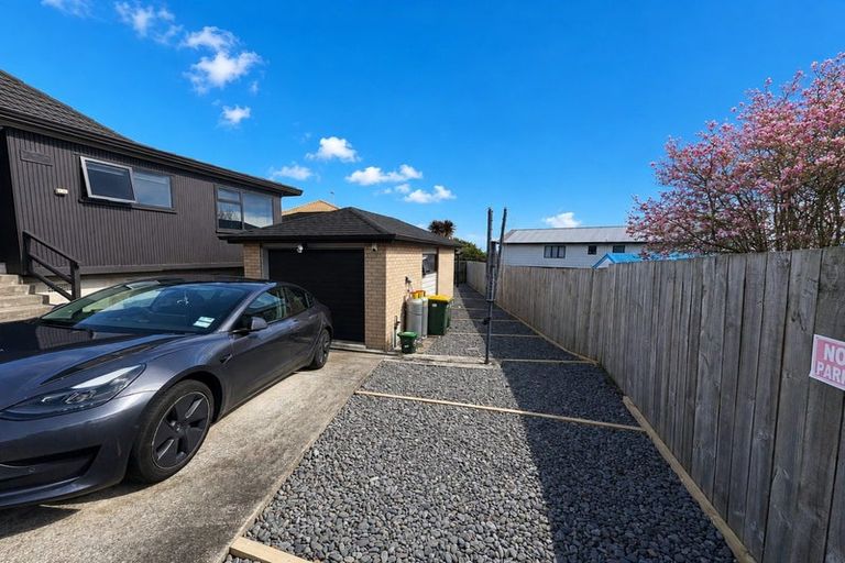 Photo of property in 3 Juvena Place, Clover Park, Auckland, 2019