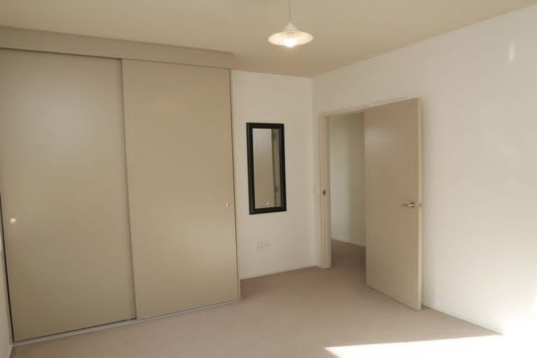 Photo of property in 18/2 Onslow Road, Khandallah, Wellington, 6035