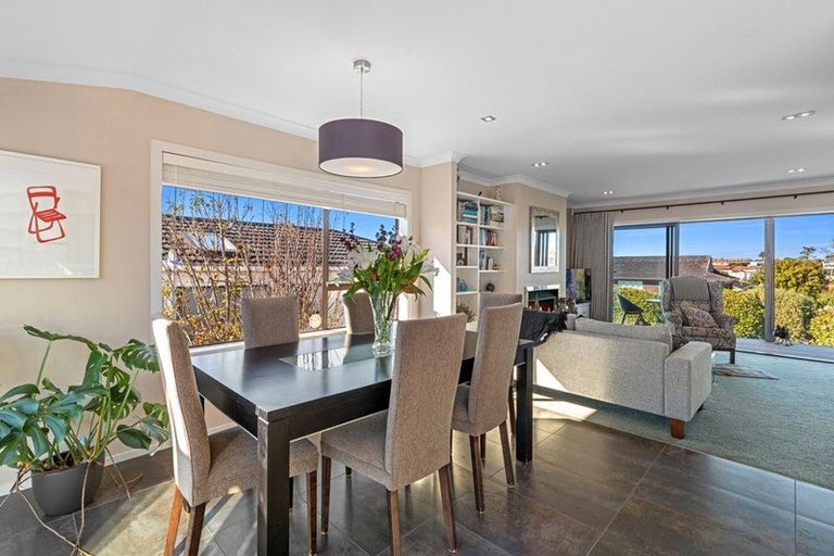 Photo of property in 137 Stapleford Crescent, Browns Bay, Auckland, 0630