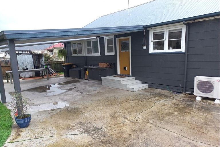 Photo of property in 54 Fonblanque Street, Westport, 7825