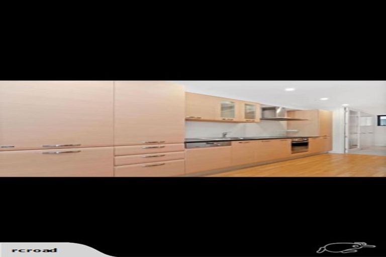 Photo of property in 2/6 Marine Parade, Mount Maunganui, 3116