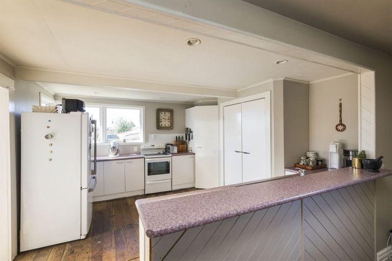 Photo of property in 19 Monckton Street, Feilding, 4702