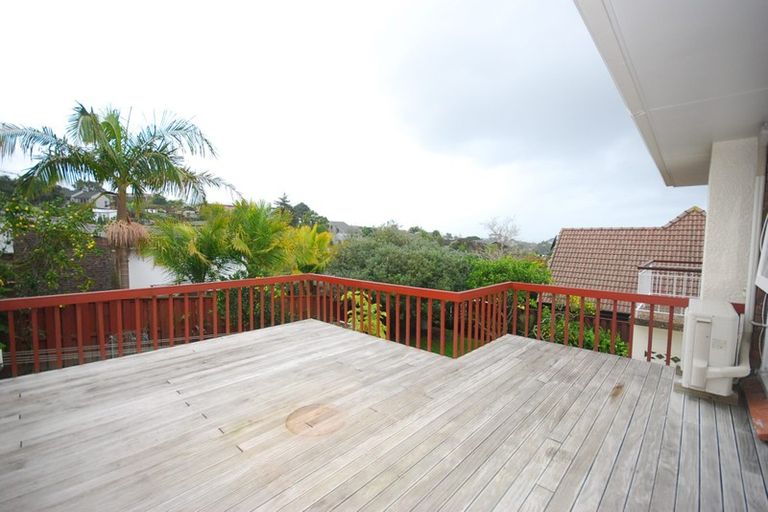 Photo of property in 19 Maxwelton Drive, Mairangi Bay, Auckland, 0630