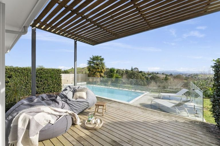 Photo of property in 4 Hillford Place, Welcome Bay, Tauranga, 3175