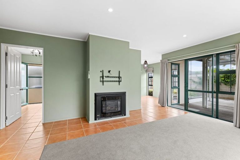 Photo of property in 199 Frimley Oaks, Frimley, Hastings, 4120