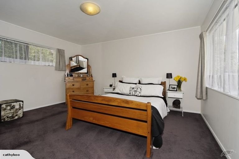 Photo of property in 10 Nicolas Avenue, Glen Eden, Auckland, 0602