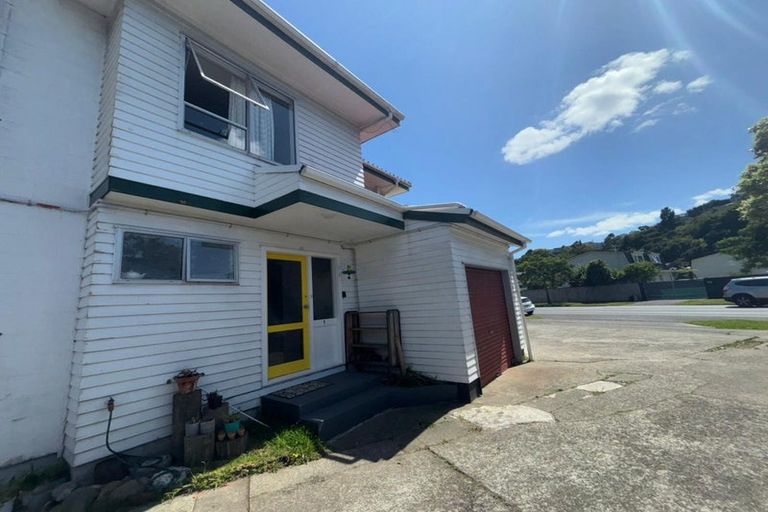 Photo of property in 1/30 Stokes Valley Road, Stokes Valley, Lower Hutt, 5019