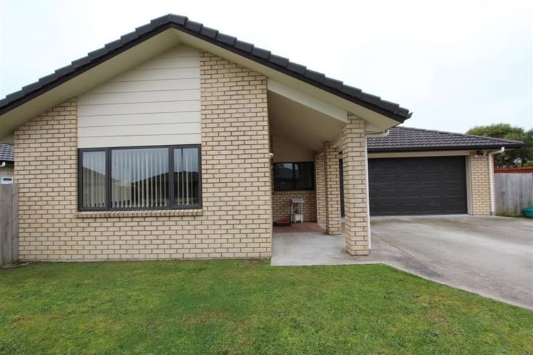 Photo of property in 6 Chadwick Place, Rototuna North, Hamilton, 3210