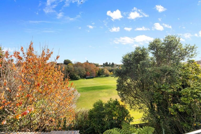 Photo of property in 4 Cargill Place, Frankleigh Park, New Plymouth, 4310