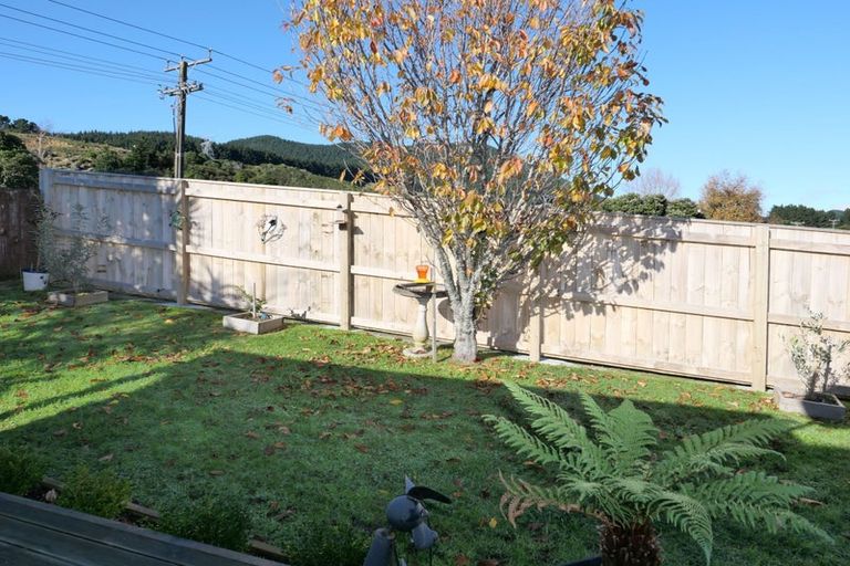 Photo of property in 4 Hookway Grove, Paraparaumu, 5032