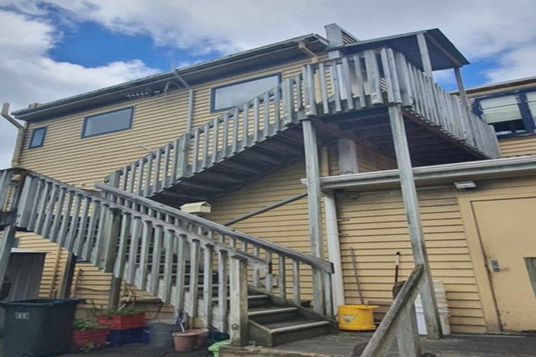 Photo of property in 186 Riddiford Street, Newtown, Wellington, 6021