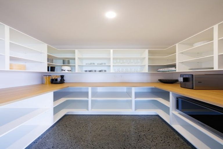 Photo of property in 14 Beveridge Road, One Tree Point, 0118