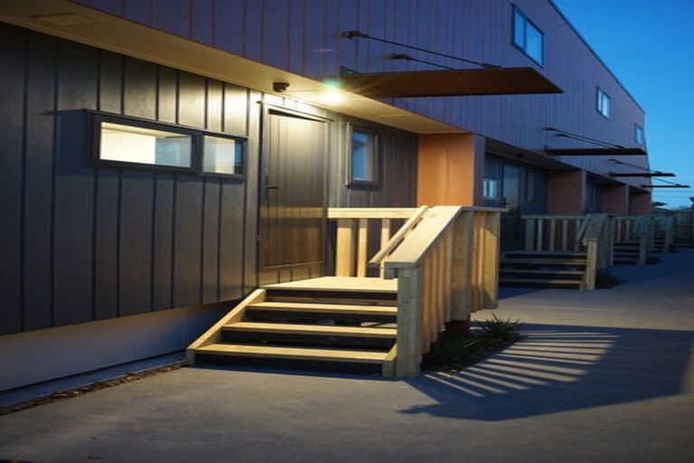 Photo of property in 2/50 Chelsea Street, Linwood, Christchurch, 8062