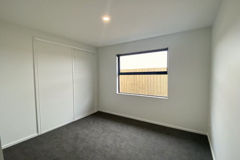 Photo of property in 19 Bill Hammond Drive, Belfast, 8051