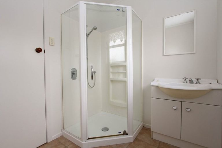 Photo of property in 16 Tranmere Road, Fairfield, Hamilton, 3214