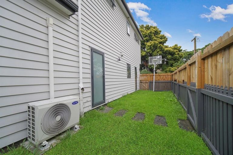 Photo of property in 11a Kent Road, Manurewa, Auckland, 2102