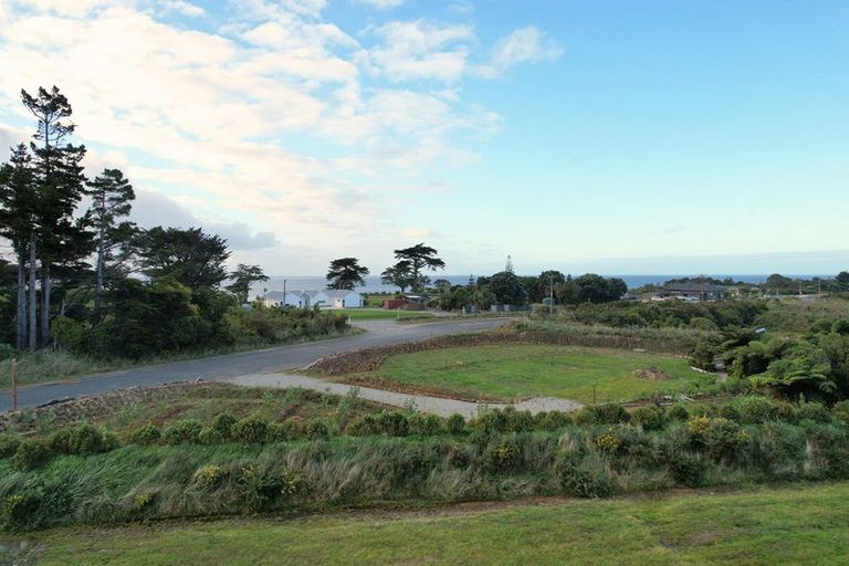 Photo of property in 33 Limestone Road, Cape Foulwind, 7892