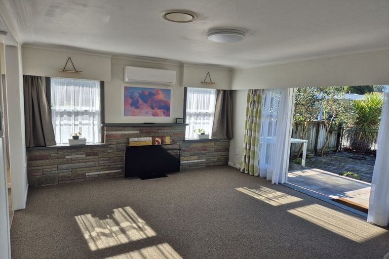 Photo of property in 18 Berkley Avenue, Hillcrest, Hamilton, 3216