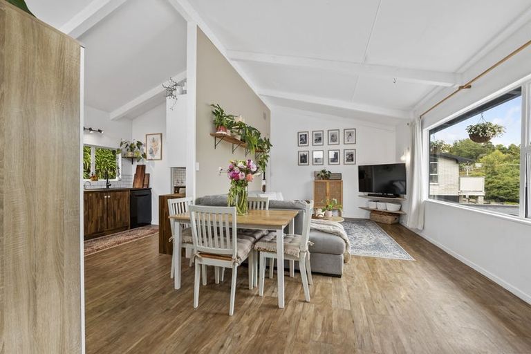 Photo of property in 17b Clawton Street, Westown, New Plymouth, 4310