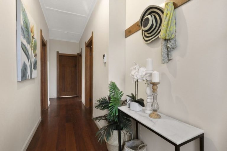 Photo of property in 18 Jessie Street, Petone, Lower Hutt, 5012