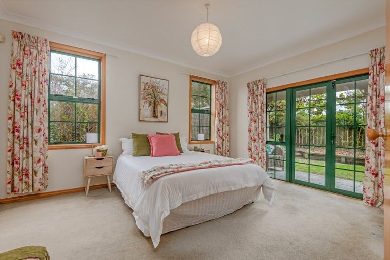 Photo of property in 6 Wanganui Road, Marton, 4710