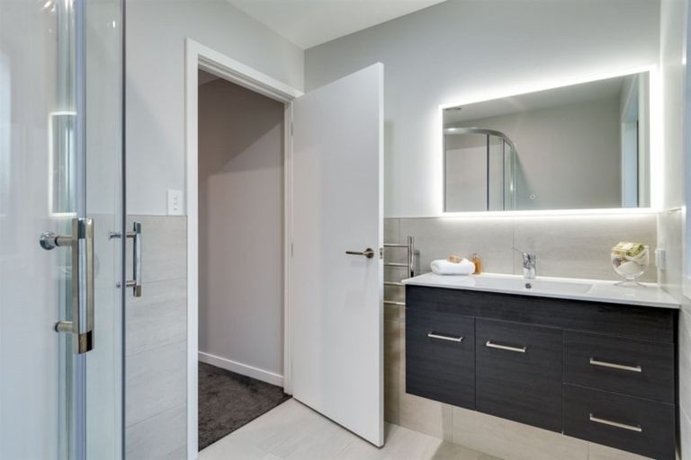 Photo of property in 19 Hurunui Drive, Te Awa, Napier, 4110