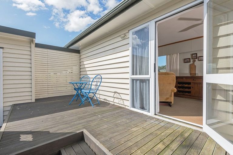 Photo of property in 17 Andrews Street, Foxton Beach, Foxton, 4815