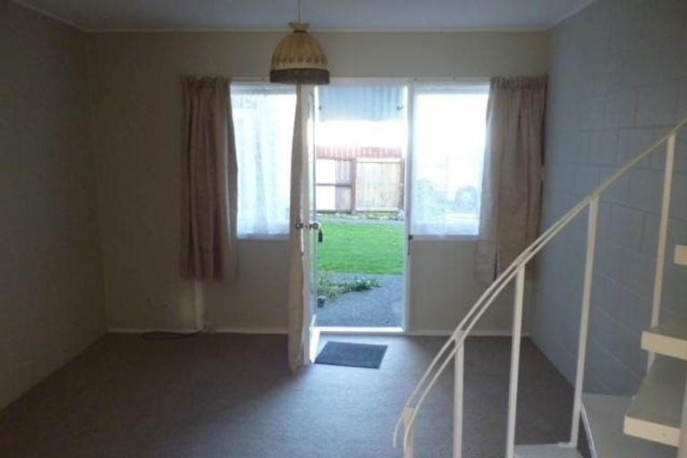 Photo of property in 9 Camp Street, Silverstream, Upper Hutt, 5019