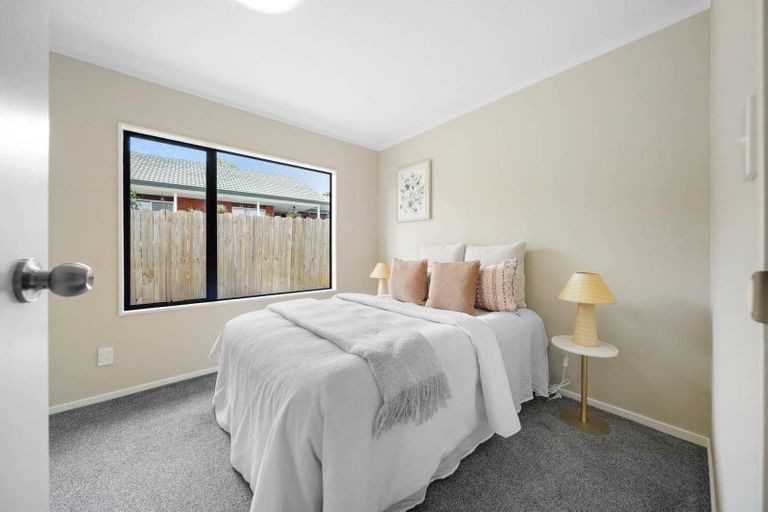 Photo of property in 172 Burswood Drive, Burswood, Auckland, 2013