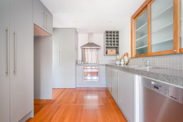 Photo of property in 30 Hinemoa Street, Spreydon, Christchurch, 8024