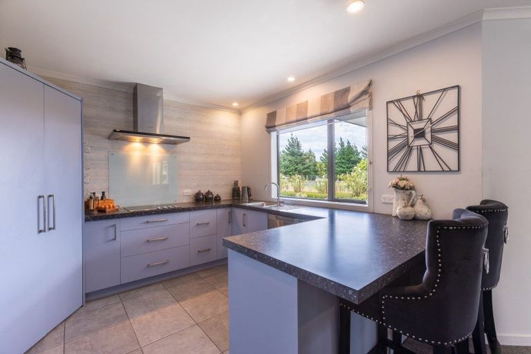 Photo of property in 8 Gordon Street, Woodville, 4920