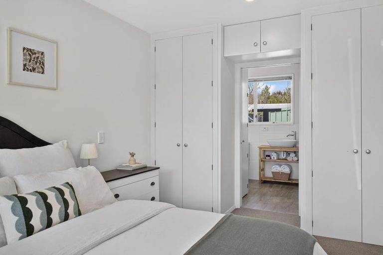 Photo of property in 2/21a Domain Terrace, Spreydon, Christchurch, 8024
