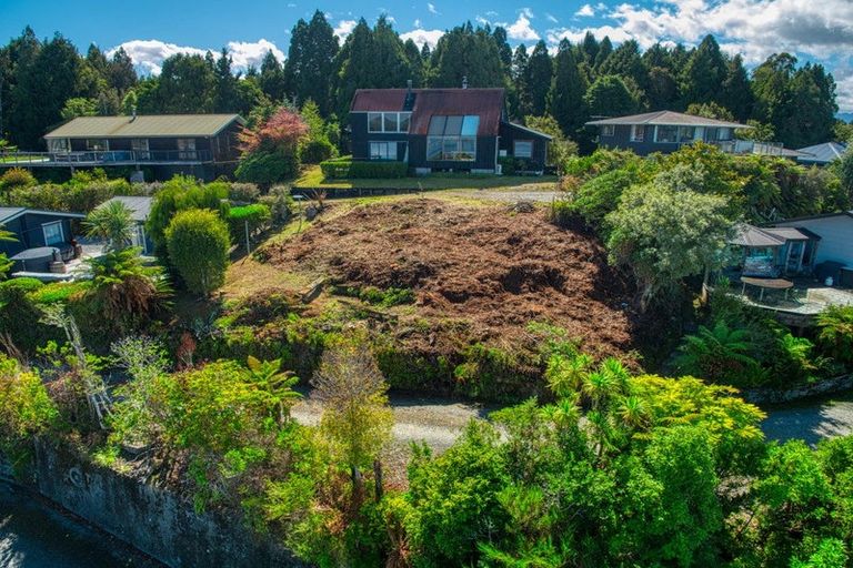 Photo of property in 8 Ivy Terrace, Moana, 7872