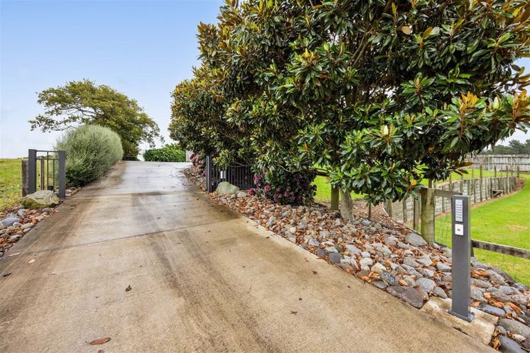 Photo of property in 1312 Devon Road, Brixton, Waitara, 4382