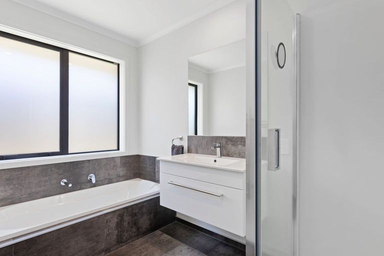 Photo of property in 21 Trans Tasman Way, Pyes Pa, Tauranga, 3112