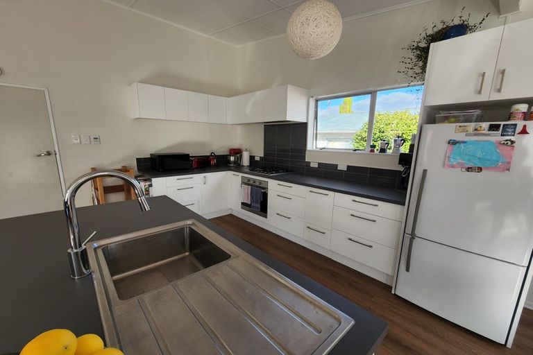 Photo of property in 303 Wellington Road, Wainuiomata, Lower Hutt, 5014