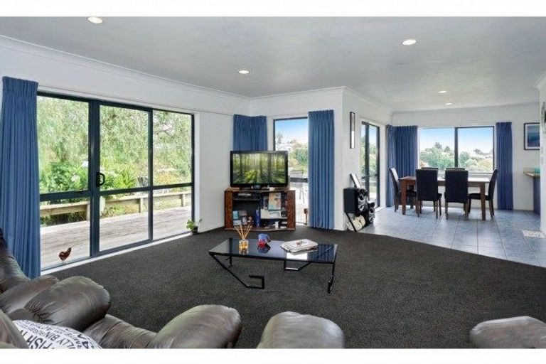 Photo of property in 12 Kiri Place, Te Puke, 3119