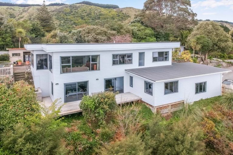 Photo of property in 105 Poplar Avenue, Raumati South, Paraparaumu, 5032