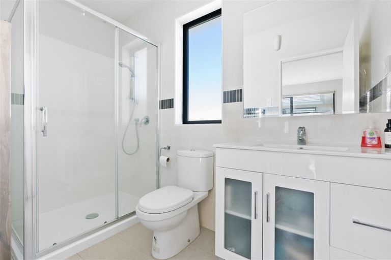 Photo of property in 23 Treestump Road, Takanini, 2112