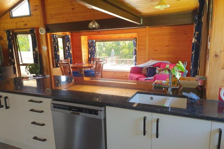 Photo of property in 16 Elder Grove, Whalers Gate, New Plymouth, 4310