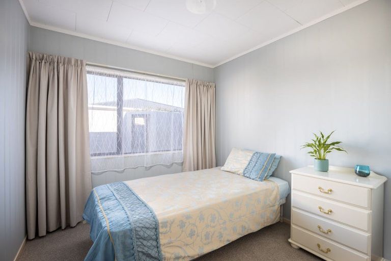 Photo of property in 273/1 Mangorei Road, Merrilands, New Plymouth, 4312