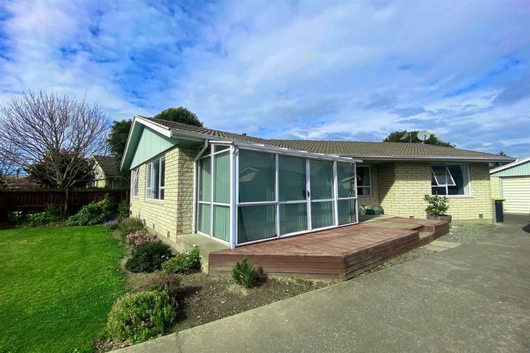 Photo of property in 19 Mckellar Place, Hornby, Christchurch, 8042