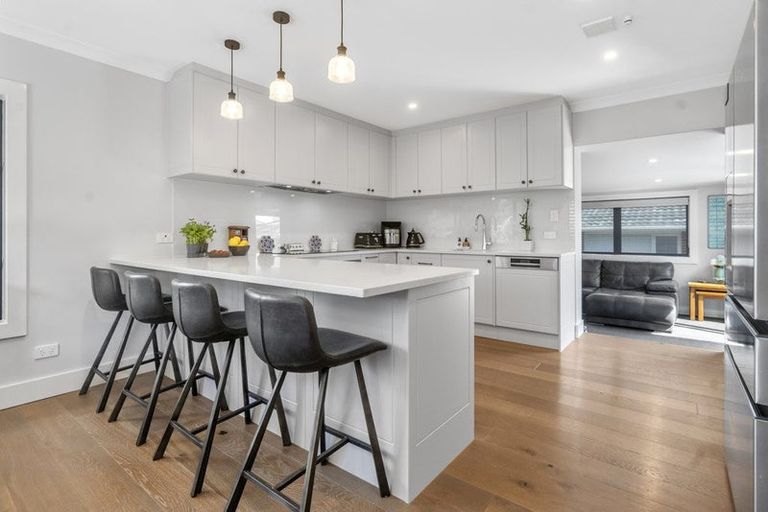 Photo of property in 2/15 Walter Street, Hauraki, Auckland, 0622