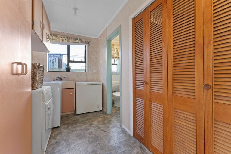 Photo of property in 12 Cordelia Street, Stratford, 4332