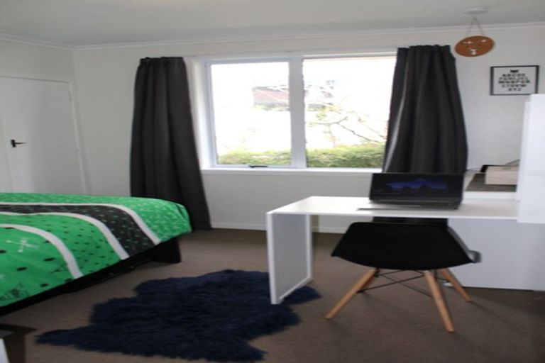 Photo of property in 102 Centennial Avenue, Helensburgh, Dunedin, 9010